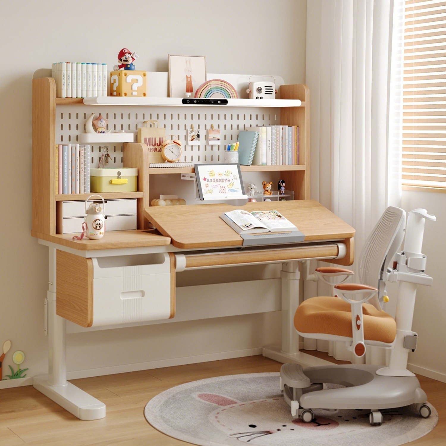 Solidny stolik do nauki z drew – Desk Lamp recenzja i cena